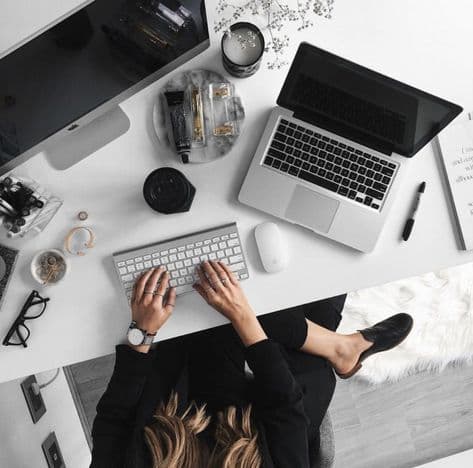 Assistante administrative image